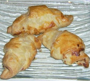 Croissant ail et fines herbes/saumon fumé